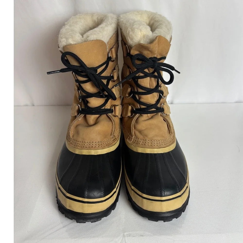 Sorel Caribou Men 9 Winter Boots Made in Canada Leather Waterproof Snow Boots